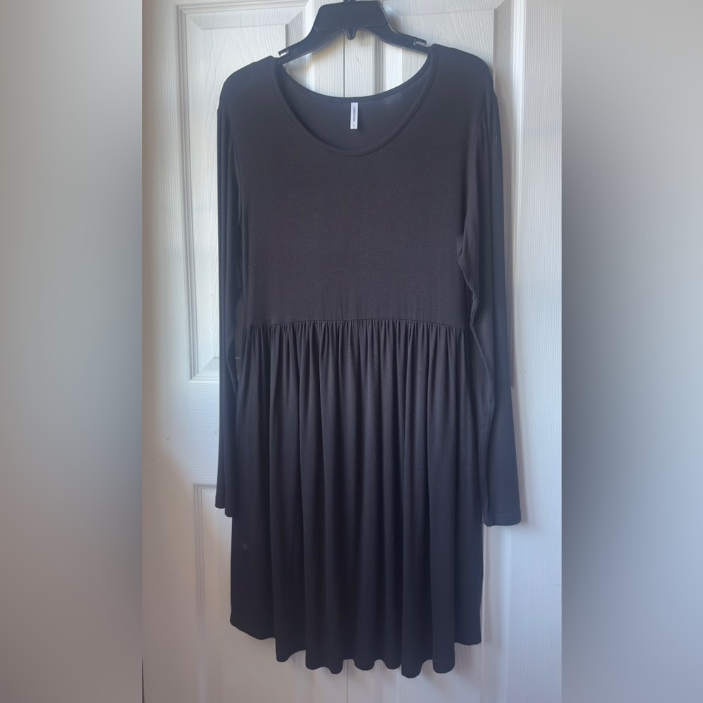 NWOT Longyuan women's long sleeve knit swing dress with pockets